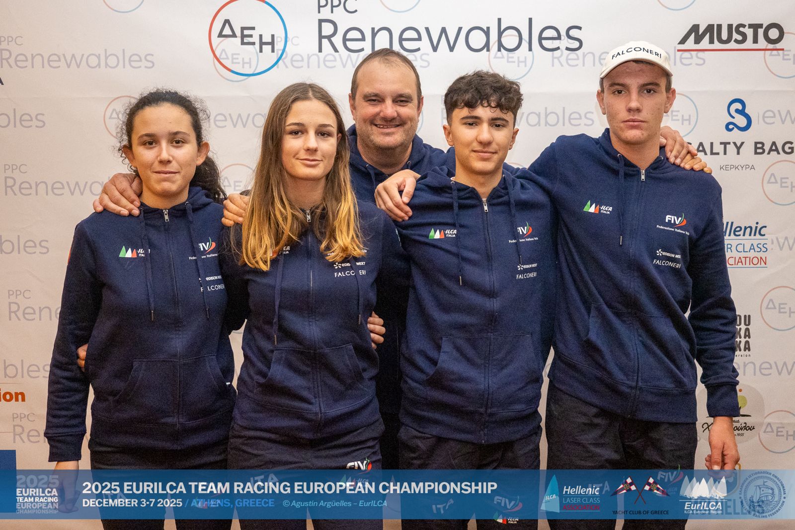 Europei Team Racing 2025: vento, onde e grande spettacolo nel debutto ad Atene